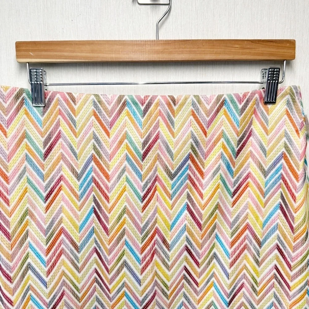 NWT Per Se By Carlisle Multicolored Fringed Chevron Mini Skirt, Size 8 - Picture 3 of 10